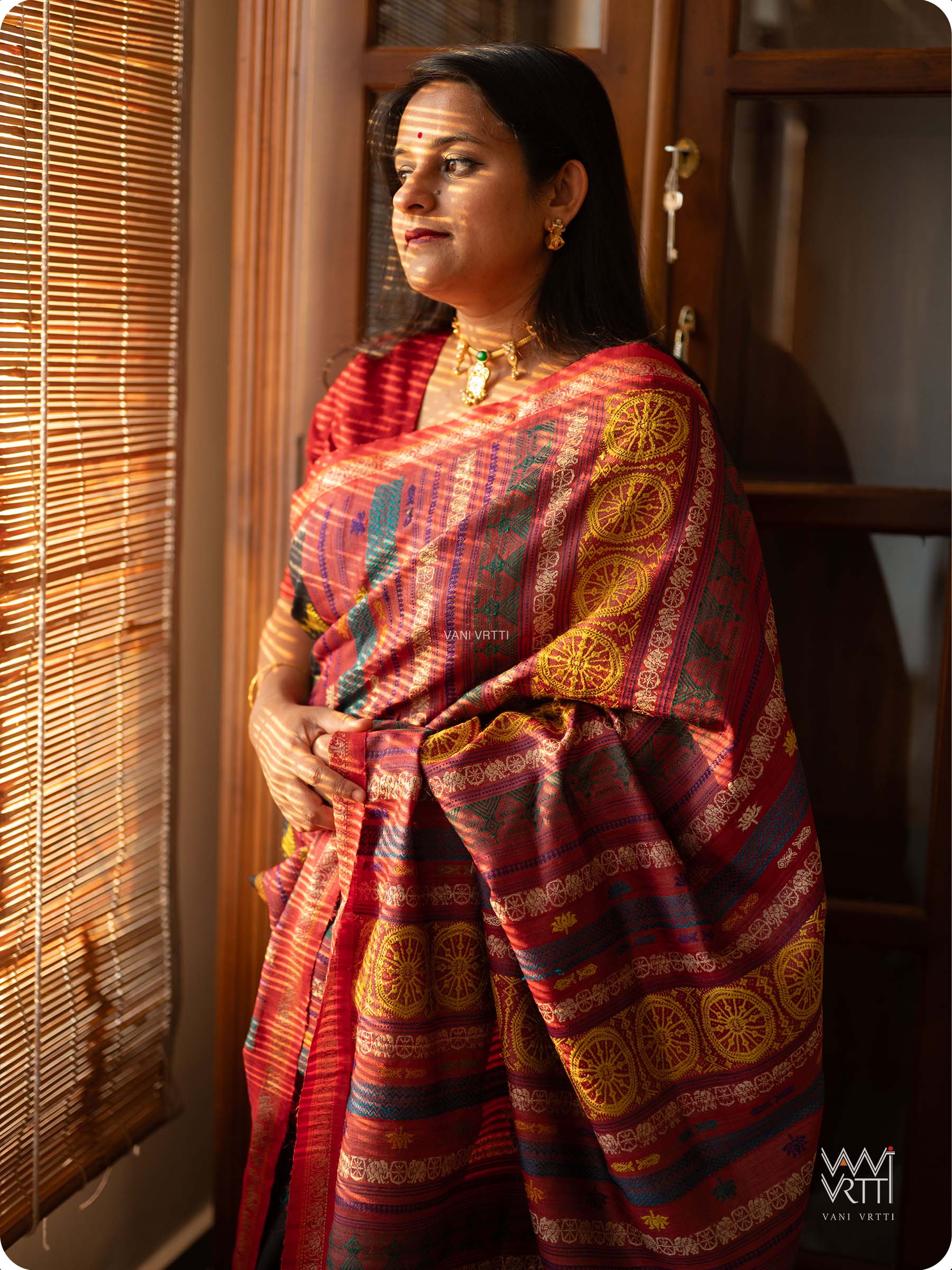 Slate Black Red Airavata Konark Double Palla Handspun Tussar Silk Saree