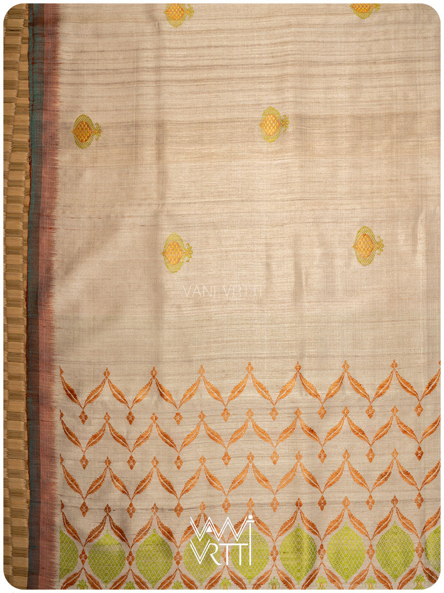 Off White Pomegranate Jaal Handspun Tussar Silk Saree